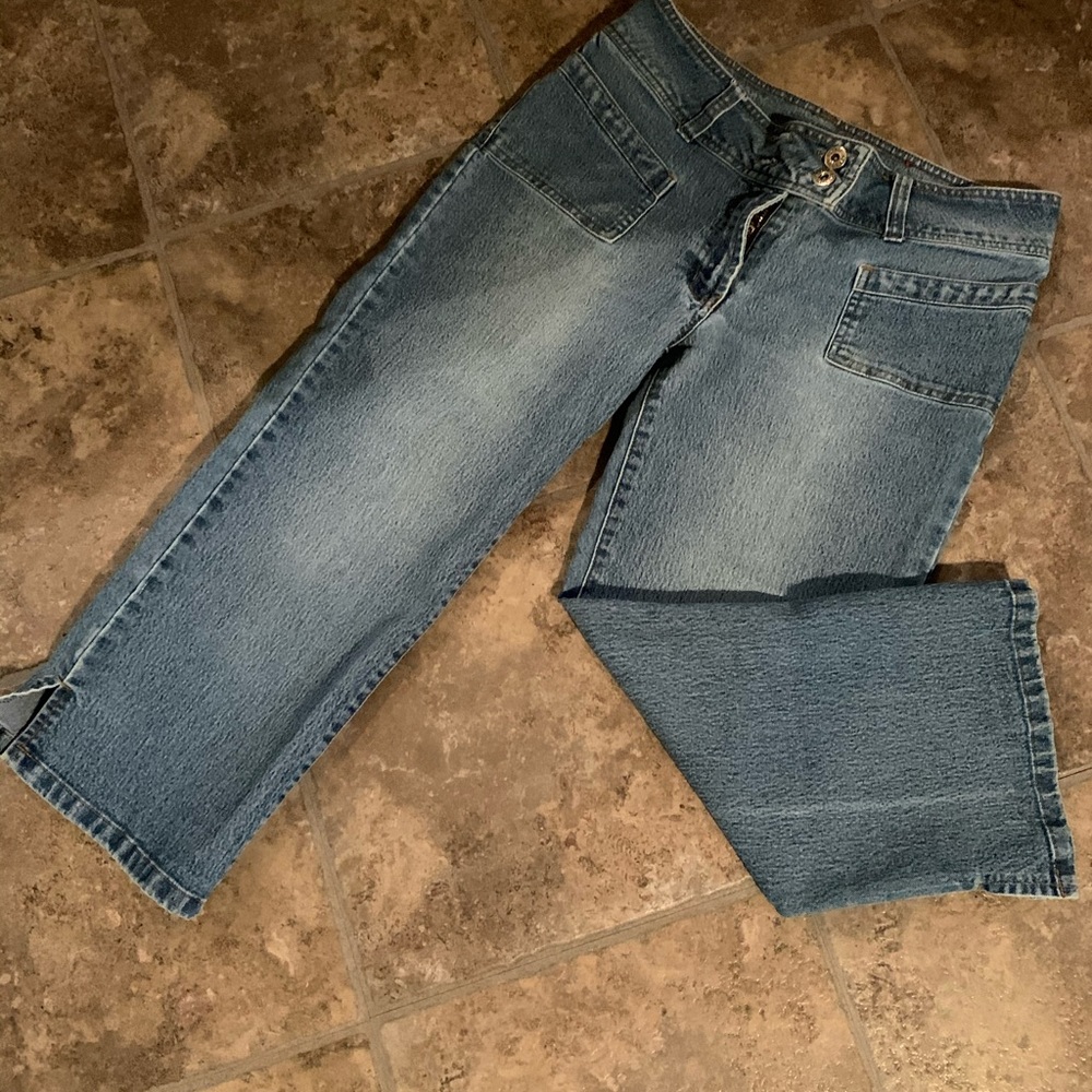 Crop pants. Size 9 low rise
